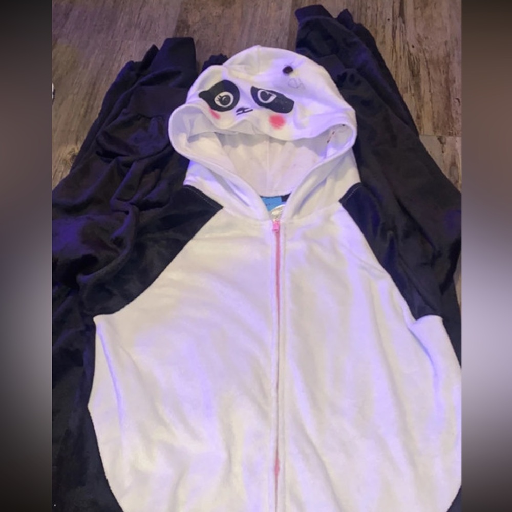 Pajama suit